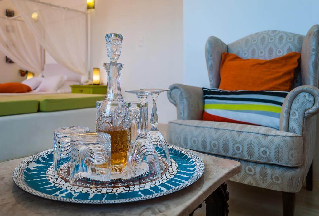 Eiriana Luxury Suites Plaka  Экстерьер фото