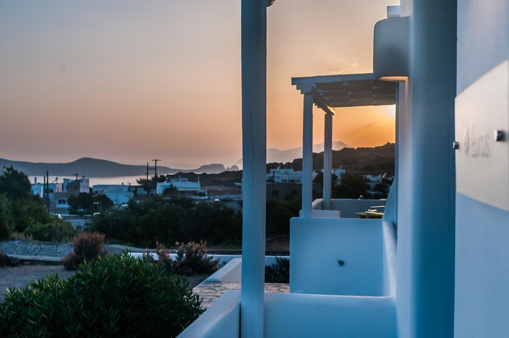 Eiriana Luxury Suites Plaka  Экстерьер фото